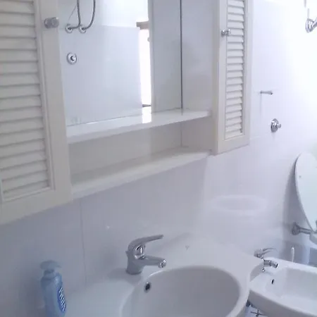 Andrea 公寓 拉维罗